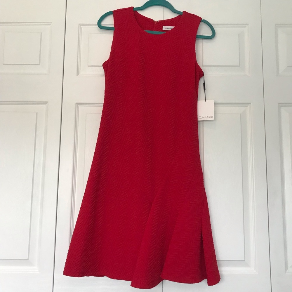 CALVIN KLEIN - Red A-line dress with pleated flare